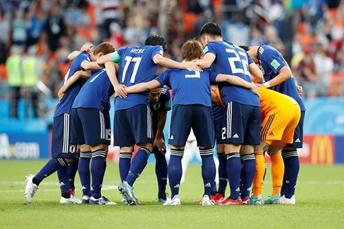 اليابان تفلت من فخ تركمنستان في كأس آسيا
