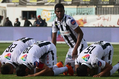 الصفاقسي يسقط في فخ التعادل يحقق الإنتصار