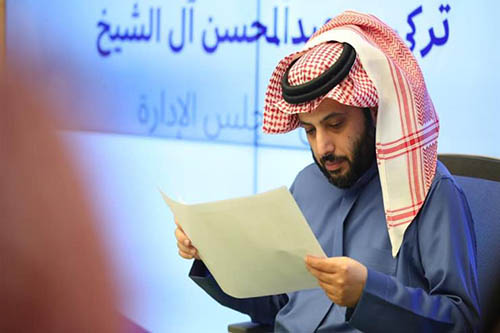 آل الشيخ يبيع نادي بيراميدز المصري لمستثمر إماراتي