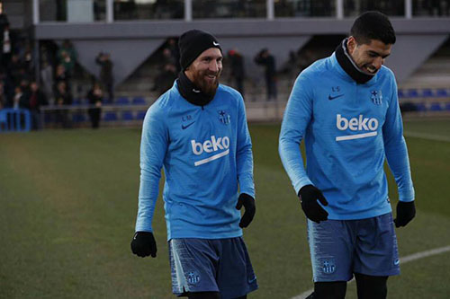ميسي ينهي الجدل ويقود برشلونة في الكلاسيكو