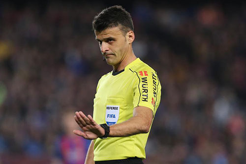 فايكانو ينتقد التحكيم بعد مواجهة أتلتيكو مدريد