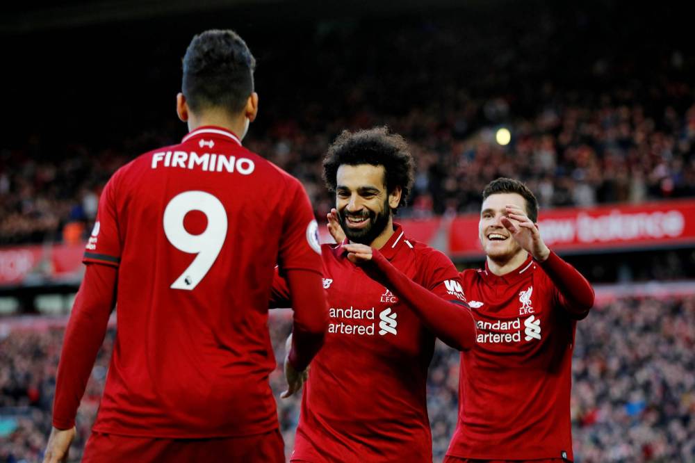 ليفربول "يصعق" بورنموث بثلاثية ويستعيد صدارة الدوري الإنجليزي