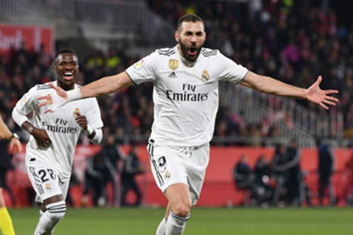 الإجهاد يحرم ريال مدريد من جهود بنزيما في الليغا