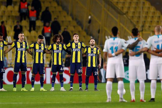 فنربخشه يكتفي بهدف أمام زينيت ويصعب الإياب