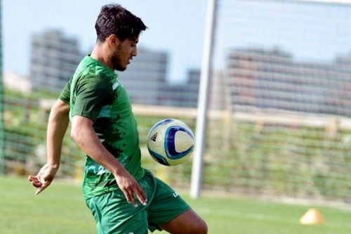 الإصابة تنهي موسم الحافيظي مع الرجاء والمنتخب.. وقطر تشرف على علاجه