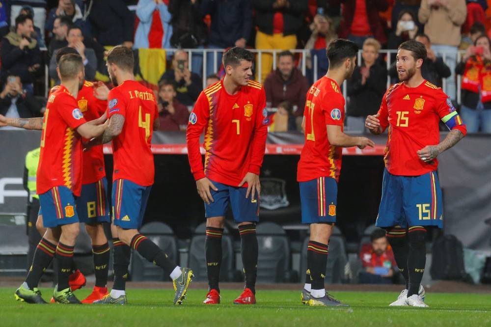 إسبانيا تستهل مشوار تصفيات اليورو بانتصار صعب