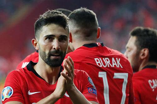 تركيا تكتسح مولدوفا برباعية في تصفيات اليورو