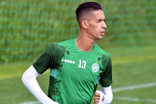 جماهير الأهلي السعودي تطالب بضم نجم دفاع الرجاء الرياضي