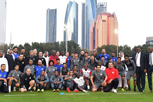 الرئيس الليبيري يستعيد ذكرياته الكروية مع الجزيرة