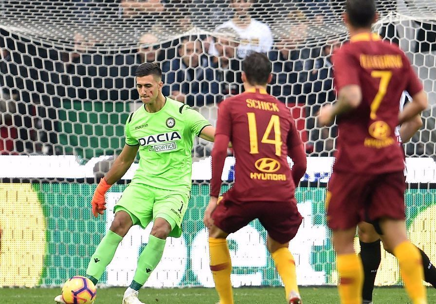 حارس الأرجنتين: عودة ميسي للمنتخب مهمة للغاية