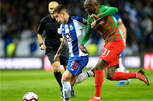 بورتو إلى صدارة الدوري البرتغالي مؤقتا ب