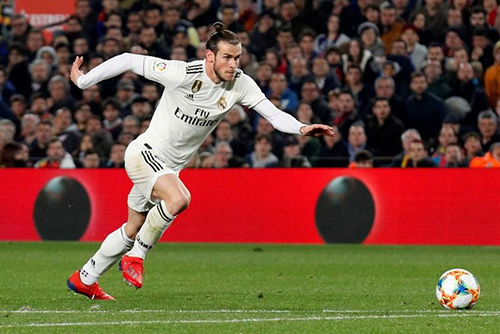 وكيل غاريث بيل يشن هجوما على جمهور ريال مدريد
