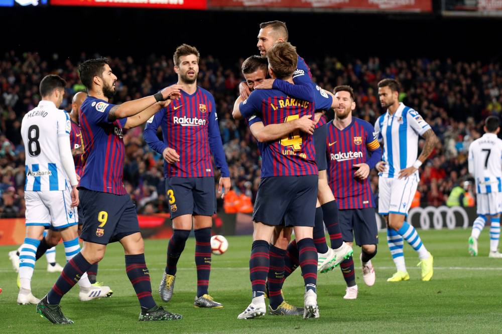 برشلونة يهزم ريال سوسيداد ويقترب خطوة أخرى نحو التتويج بلقب الدوري الإسباني