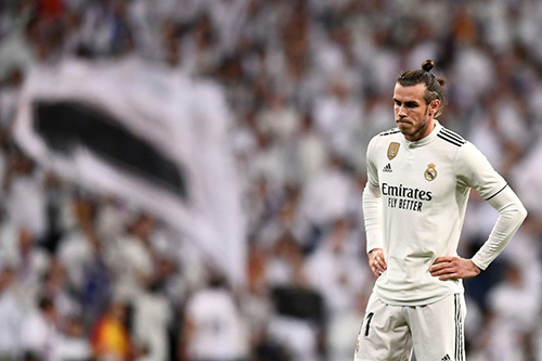 وكيل أعمال بايل يؤكد التزام الويلزي "100 بالمئة" بريال مدريد