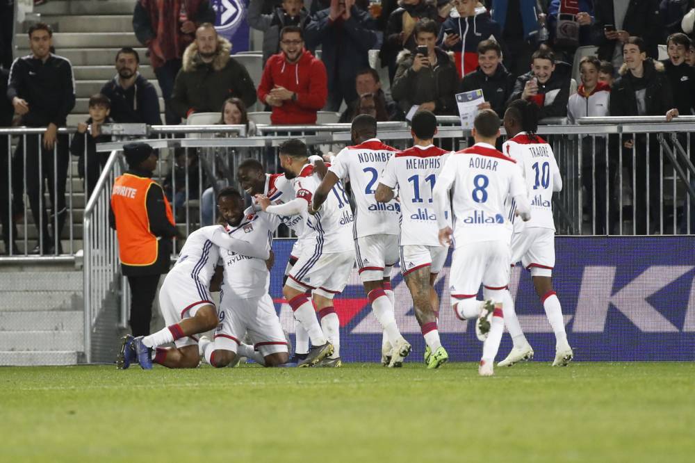 ليون ينتزع فوزا صعبا من بوردو في الدوري الفرنسي