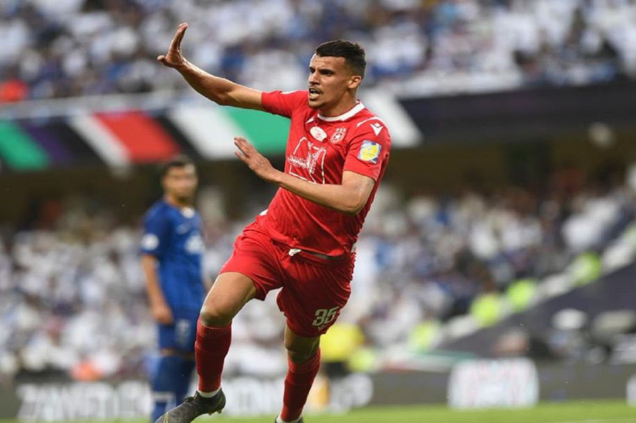 النجم يؤكد غياب كريم العريبي عن لقاء الزمالك