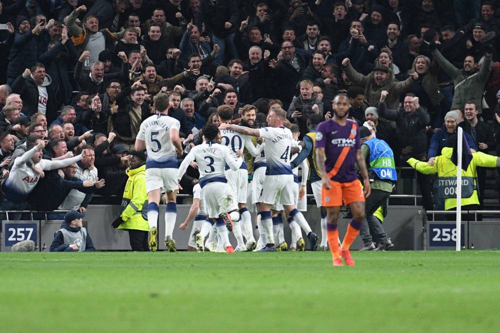 توتنهام يهزم مانشستر سيتي في أول ظهور على ملعبه الجديد في دوري أبطال أوروبا