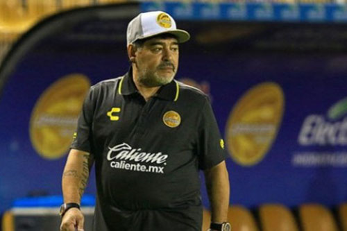 مارادونا: تاتا قادر على تشكيل منتخب عظيم