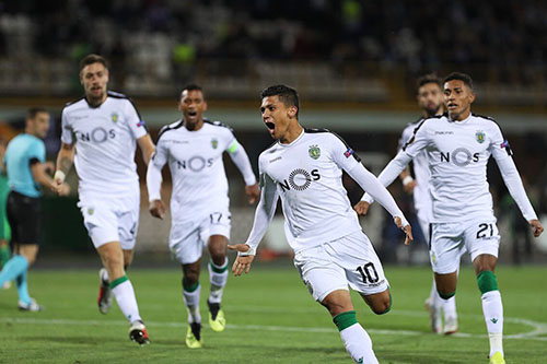 لشبونة يهزم غيماريش بثنائية في الدوري البرتغالي