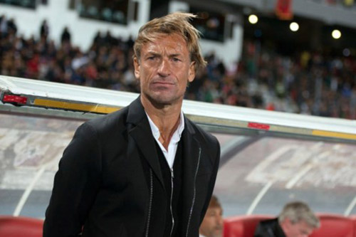 رونار يهنئ نهضة بركان بعد الفوز على الزمالك