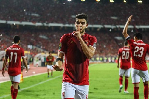 أزارو يخرس منتقديه ويقود الأهلي لصدارة الدوري