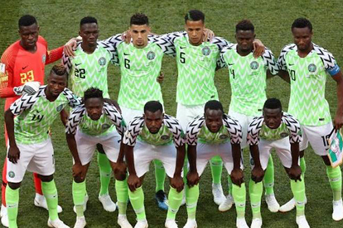 نيجيريا تصل القاهرة للمشاركة في كأس أمم إفريقيا