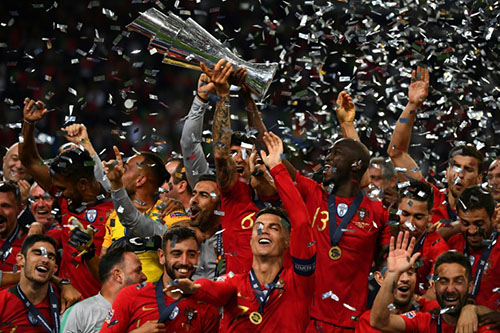 رونالدو لا يزال متعطشا للألقاب ولا يفكر في الاعتزال