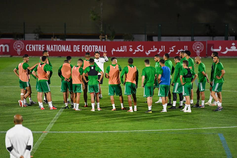 ‪ مزراوي يغيب عن أول حصة تدريبية للأسود بمصر