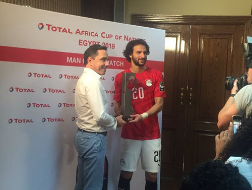 محمود علاء أفضل لاعب في مباراة مصر وزيمبابوي