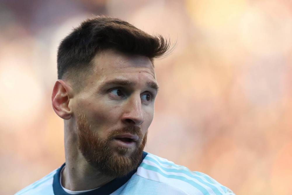 ميسي يهاجم الحكام ويؤكد انحياز كونميبول للبرازيل
