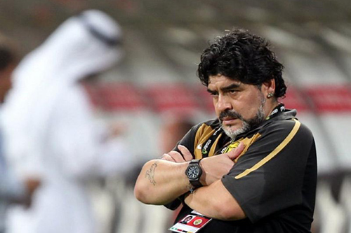 مارادونا: عدت للمشي مجددا وكأن عمري 15 عاما