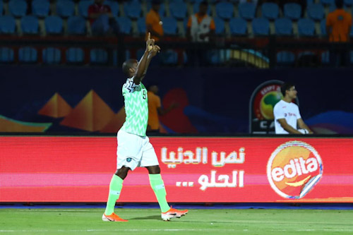 الهداف النيجيري إيغالو يعتزل اللعب دوليا