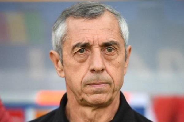 جيريس يقر بوجود مشكلة في حراسة المرمى التونسي