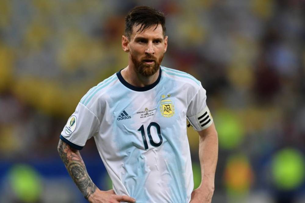 واقعة طرد تاريخية لميسي أمام منتخب تشيلي