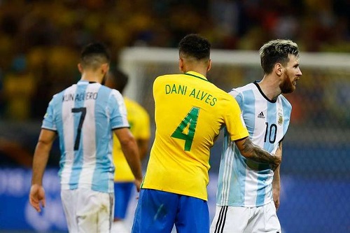 كلاسيكو البرازيل والأرجنتين .. حلقة جديدة في صراع ميسي وألفيس