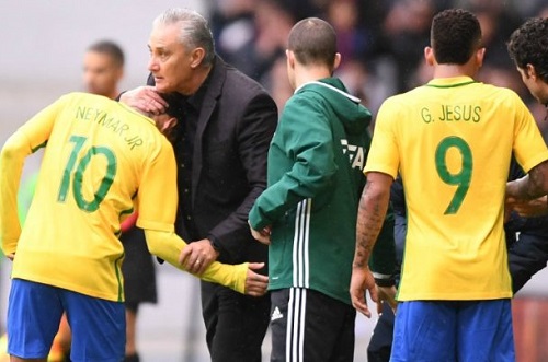 الاتحاد البرازيلي يعلن موقفه من استمرار تيتي في تدريب المنتخب