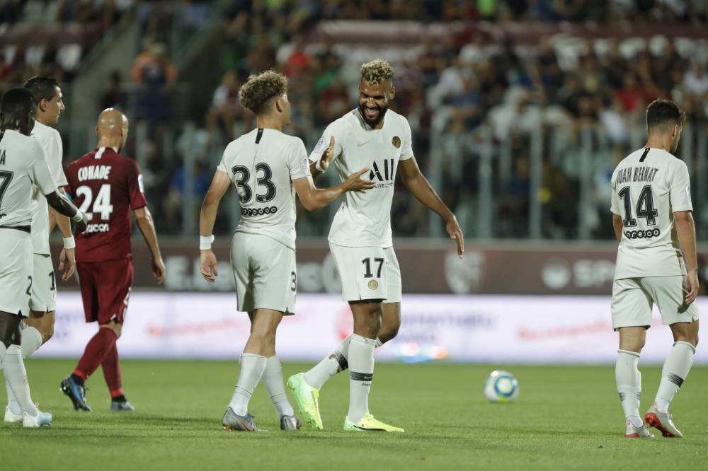 باريس سان جيرمان يصعد لصدارة الدوري الفرنسي مؤقتا