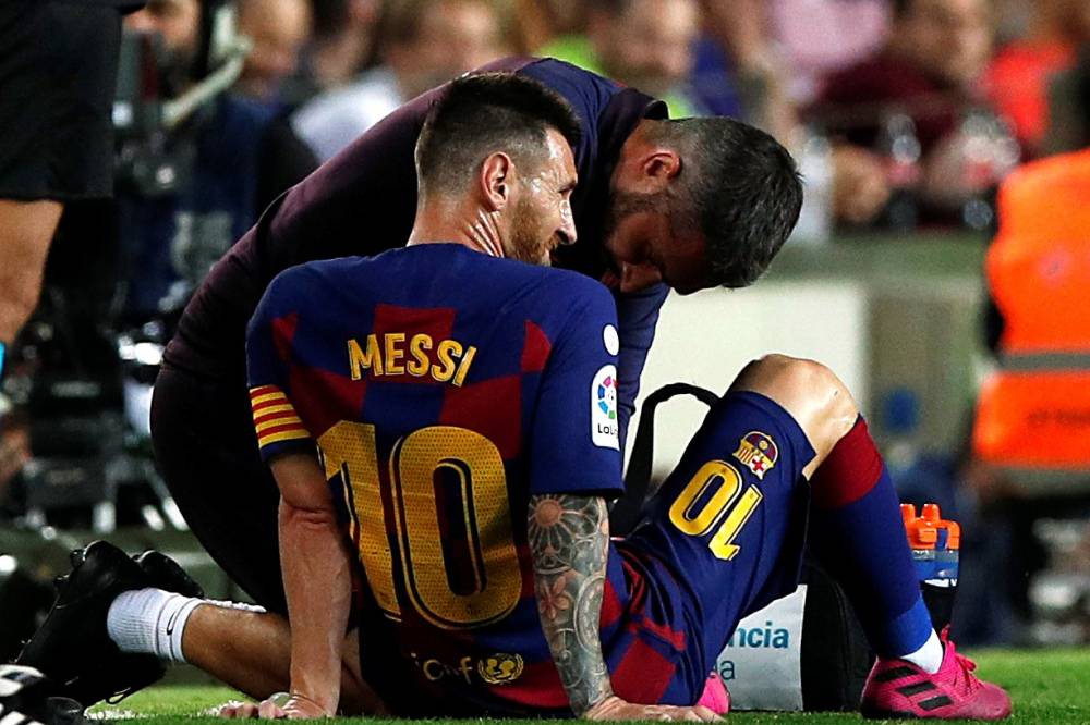 فالفيردي يثير الشكوك حول مدة غياب ميسي عن مباريات برشلونة