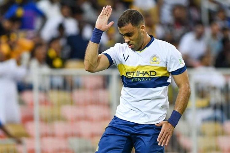 حمد الله يشارك في تدريبات النصر استعدادًا للهلال في الدوري السعودي
