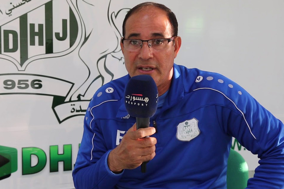 الزاكي يرفض عرض وفاق سطيف الجزائري.. ويؤكد لهسبورت: الدفاع أولا