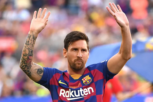 ميسي رغب في الرحيل عن برشلونة على خلفية مشاكل الضرائب