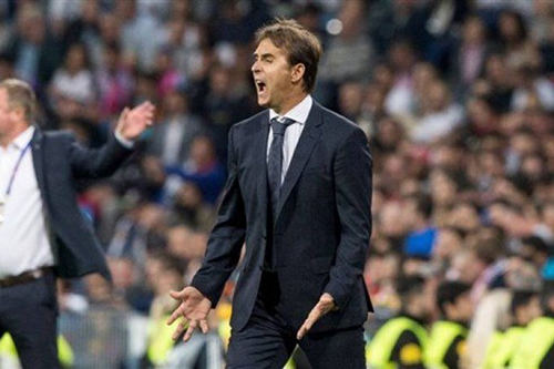 لوبيتيغي: على إشبيلية التركيز في "اليوروباليغ"