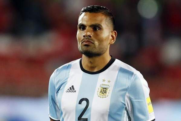 ميركادو: ميسي أصعب لاعب يمكن مواجهته