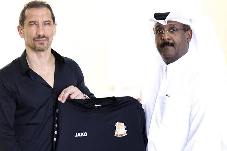 أم صلال القطري يَستنجد بعزيز بن عسكر لإنقاذِه من دوامة الهزائم