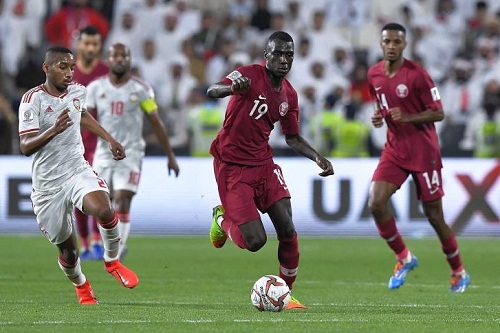 قطر تهزم الإمارات وتصل نصف نهائي خليجي24