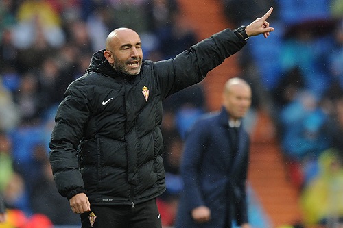 إسبانيول برشلونة يعين مدربا ثالثا هذا الموسم