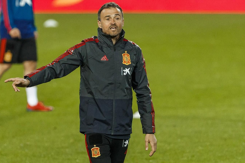 لويس إنريكي لا يرى أفضلية لأي منتخب على المنتخب الإسباني