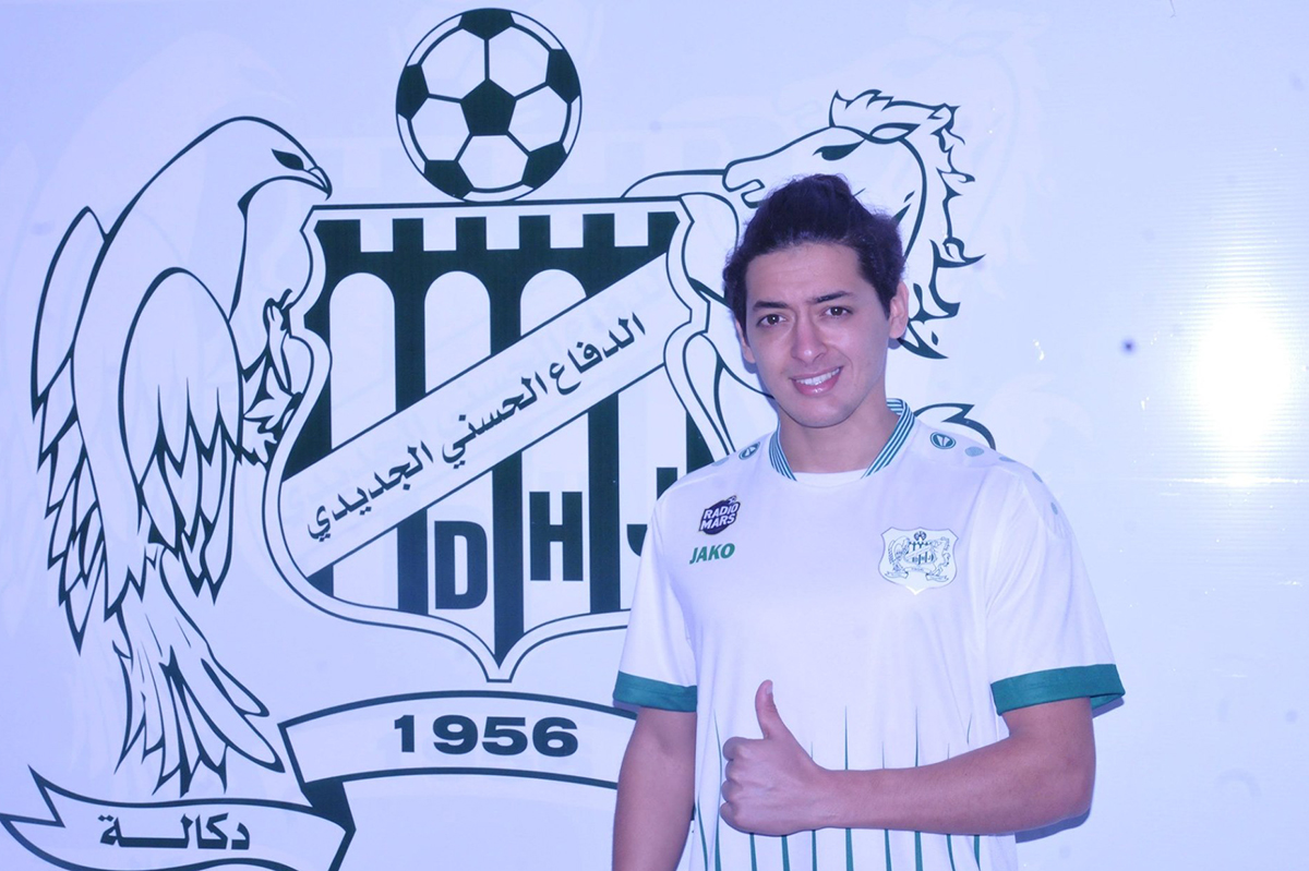 جدل واسع يرافق فسخ الدفاع الجديدي عقد لاعب بعد 48 ساعة من ضمّه