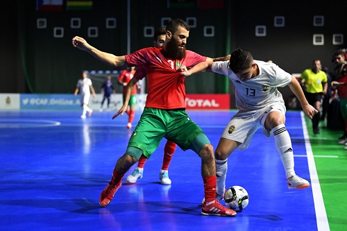 المنتخب المغربي للفوتصال يستهل "كان" العيون بثلاثية في شباك ليبيا