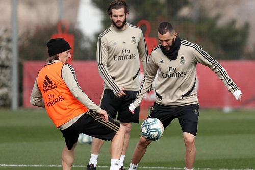 غيابان في الريال خلال أول تدريب أسبوعي